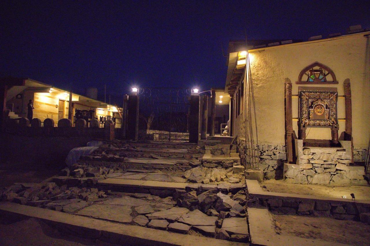 Baltistan Fort Skardu Resort Экстерьер фото
